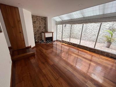Casa de 3 alcobas en venta en San Patricio, Bogotá, 180 m² · foto 5 de 20