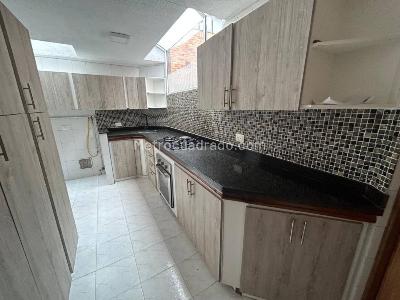 Casa de 3 alcobas en venta en San Patricio, Bogotá, 180 m² · foto 8 de 20