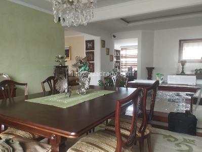 Apartamento de 3 alcobas en venta en Chico, Bogotá, 184 m² · foto 12 de 18