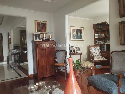 Apartamento de 3 alcobas en venta en Chico, Bogotá, 184 m² · foto 14 de 18