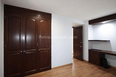Apartamento de 1 alcoba en arriendo en Los Rosales, Bogotá, 50 m² · foto 4 de 11