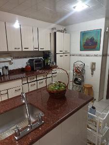 Apartamento de 2 alcobas en venta en Chico, Bogotá, 209 m² · foto 16 de 20