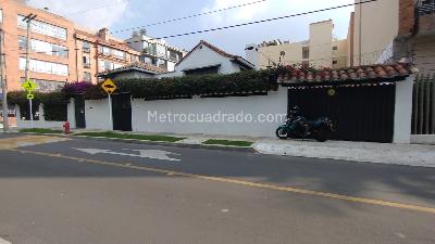 Casa de 3 alcobas en venta en Molinos Norte, Bogotá, 400 m² · foto 3 de 20