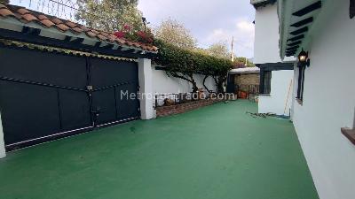 Casa de 3 alcobas en venta en Molinos Norte, Bogotá, 400 m² · foto 4 de 20