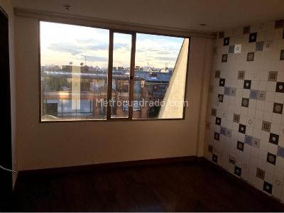 Apartamento en venta en Santa Barbara Central, Bogotá · foto 6 de 18