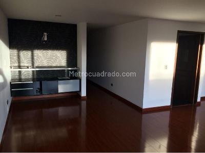 Apartamento en venta en Santa Barbara Central, Bogotá · foto 10 de 18