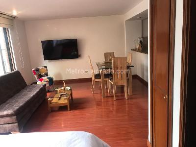 Apartamento de 1 alcoba en arriendo en Altos De Chico, Bogotá, 38 m² · foto 4 de 7