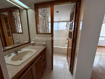 Apartamento de 4 alcobas en venta en La Pilarica, Medellín, 216 m² · foto 19 de 20
