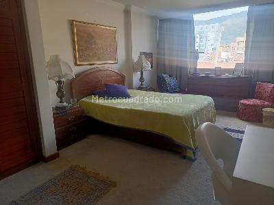 Apartamento de 3 alcobas en venta en Santa Barbara Central, Bogotá, 168 m² · foto 14 de 20