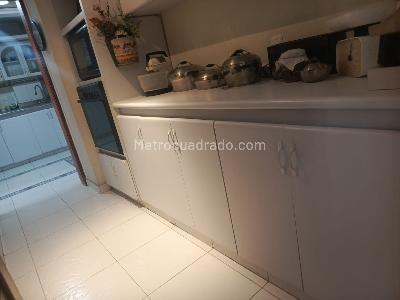Apartamento de 3 alcobas en venta en Santa Barbara Central, Bogotá, 168 m² · foto 9 de 20