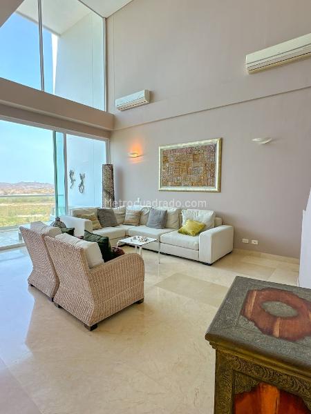 Piso – Cartagena de Indias, Dique - Más