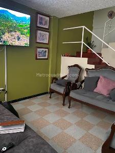 Casa de 4 alcobas en venta en Quiroga Sur, Bogotá, 264 m² · foto 2 de 17