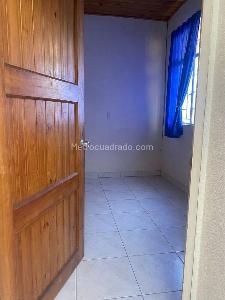 Apartamento de 3 alcobas en arriendo en San Jose Sur, Bogotá, 64 m² · foto 5 de 8