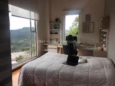 Casa de 4 alcobas en venta en La Calera, La Calera, 240 m² · foto 4 de 17