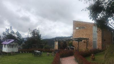 Casa de 4 alcobas en venta en La Calera, La Calera, 240 m² · foto 17 de 17