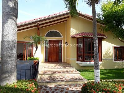 Casa de 3 alcobas en venta en Villa Campestre, Barranquilla, 350 m² · foto 2 de 16