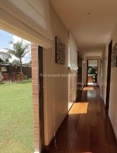 Casa de 4 alcobas en venta en San Simon, Bogotá, 360 m² · foto 7 de 17