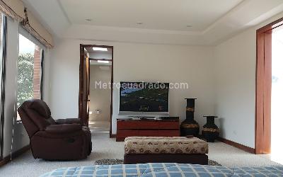 Casa de 4 alcobas en venta en San Simon, Bogotá, 360 m² · foto 9 de 17