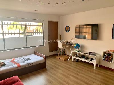 Apartamento en venta en Chico, Bogotá · foto 2 de 18