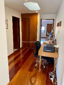 Apartamento en venta en Chico, Bogotá · foto 3 de 18