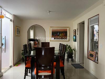 Casa en venta en Prado Veraniego, Bogotá · foto 2 de 16