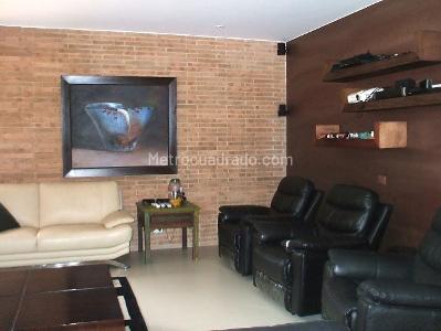 Casa de 3 alcobas en venta en Hacienda San Simon, Bogotá, 550 m² · foto 3 de 18
