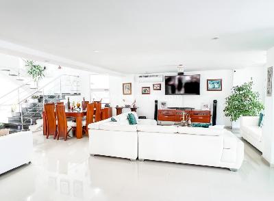 Casa de 3 alcobas en venta en Villa Campestre, Barranquilla, 225 m² · foto 2 de 16