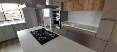 Apartamento de 4 alcobas en venta en El Batan, Bogotá, 255 m² · foto 17 de 18