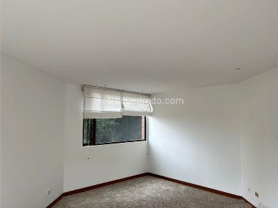 Apartamento en venta en Los Rosales, Bogotá · foto 10 de 13