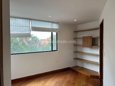 Apartamento en venta en Los Rosales, Bogotá · foto 9 de 13