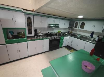 Casa en venta en Normandia, Bogotá · foto 6 de 20