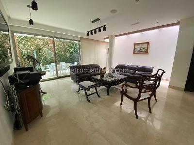 Casa de 4 alcobas en venta en Villa Campestre, Barranquilla, 432 m² · foto 2 de 17