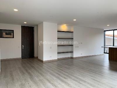 Apartamento en venta en Santa Barbara, Bogotá · foto 2 de 13