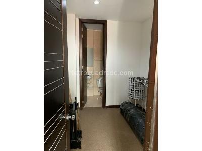 Apartamento de 2 alcobas en venta en Los Rosales, Bogotá, 180 m² · foto 12 de 14