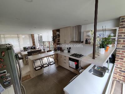 Casa de 3 alcobas en venta en Chia, Chía, 390 m² · foto 8 de 19