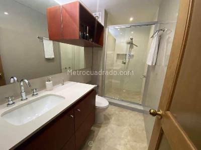 Apartamento en venta en Los Rosales, Bogotá · foto 10 de 14