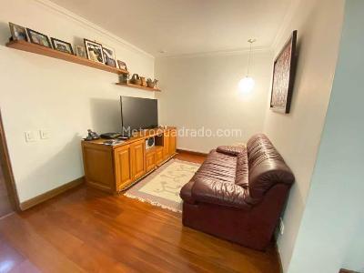 Apartamento en venta en Los Rosales, Bogotá · foto 13 de 14