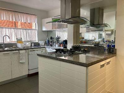 Apartamento en venta en Los Rosales, Bogotá · foto 5 de 14