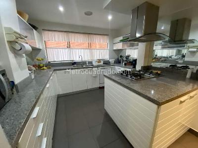 Apartamento en venta en Los Rosales, Bogotá · foto 6 de 14