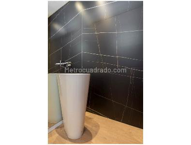Apartamento de 3 alcobas en venta en Los Rosales, Bogotá, 381 m² · foto 18 de 20
