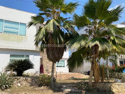 Casa de 3 alcobas en venta en Barranquilla Sport, Barranquilla, 340 m² · foto 1 de 16