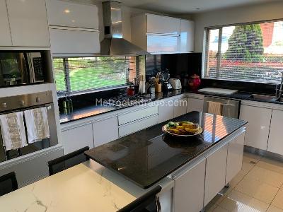 Casa de 3 alcobas en venta en Altos De Suba, Bogotá, 369 m² · foto 4 de 12