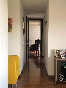 Apartamento de 3 alcobas en venta en La Felicidad, Bogotá, 89 m² · foto 6 de 13