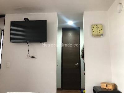 Apartamento de 3 alcobas en venta en La Felicidad, Bogotá, 89 m² · foto 9 de 13