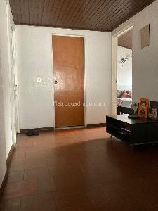 Casa de 5 alcobas en venta en Villa Luz, Bogotá, 242 m² · foto 11 de 18