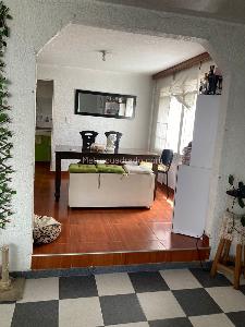 Casa de 5 alcobas en venta en Villa Luz, Bogotá, 242 m² · foto 9 de 18