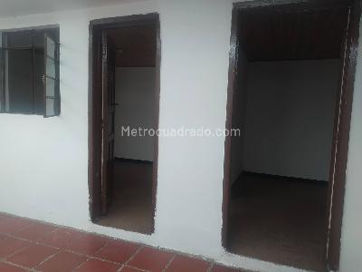 Casa de 5 alcobas en venta en Simon Bolovar, Bogotá, 150 m² · foto 3 de 20