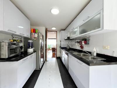 Apartamento en venta en Cedro Golf, Bogotá · foto 13 de 16