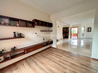 Casa de 5 alcobas en venta en Villa Campestre, Barranquilla, 475 m² · foto 14 de 19