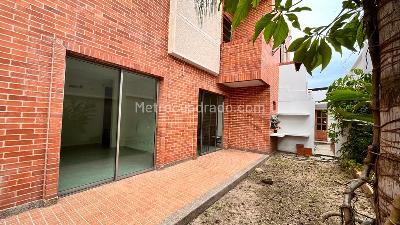 Casa de 5 alcobas en venta en Villa Campestre, Barranquilla, 475 m² · foto 2 de 19